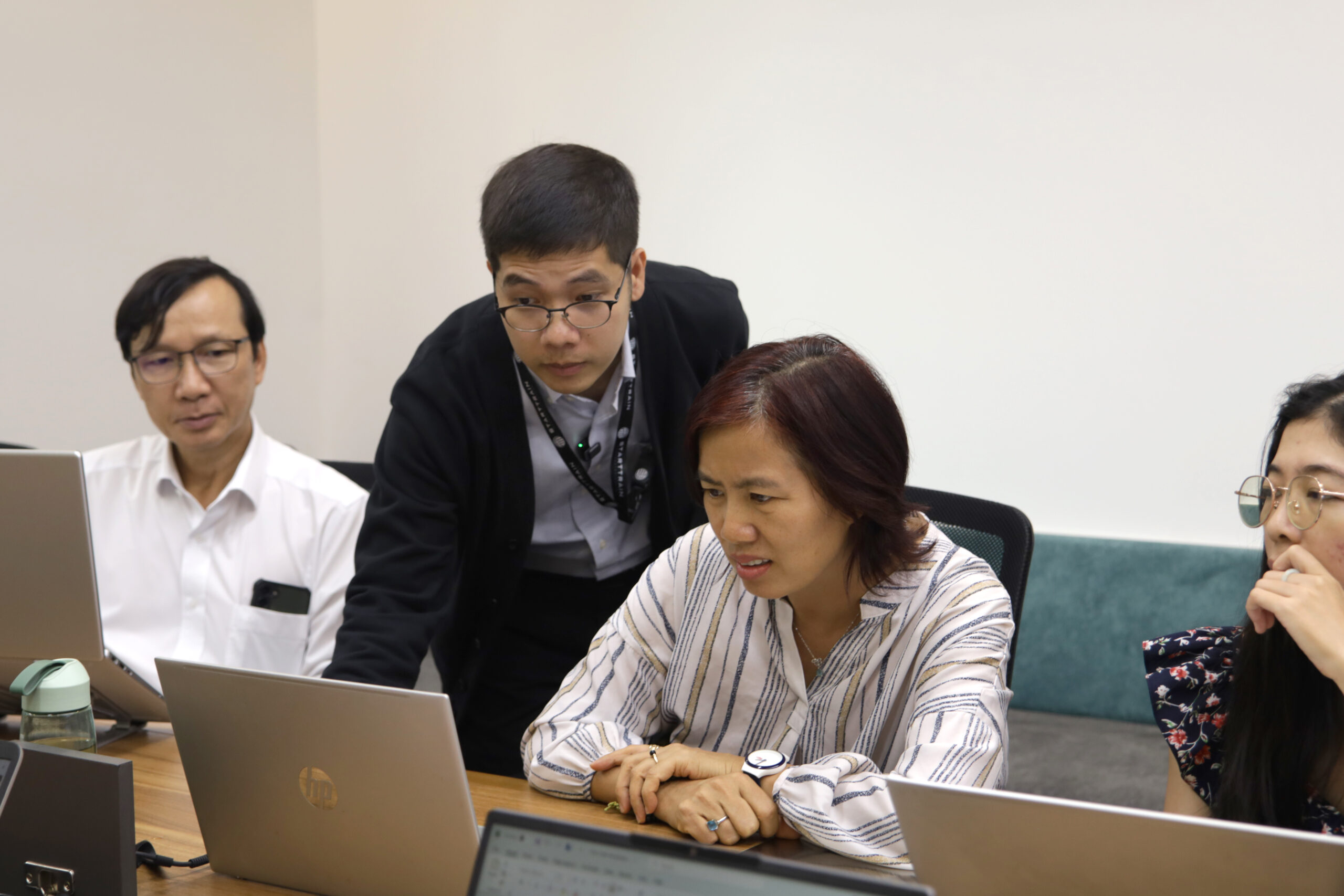 Starttrain đào tạo Excel cho doanh nghiệp Dược phẩm và TTBYT Hoàng Đức